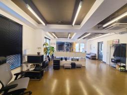 ȫ�� �繫�� 3�� ä�� �� ����� ���� ����