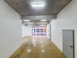 ȫ�� �繫�� 2�� ä�� �� ����� ���� ����