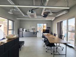 ȫ�� �繫�� 4�� ä�� �� ����� ���� ����